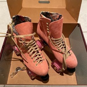 Moxi Lolly Quad Skates NIB, Strawberry sz 9